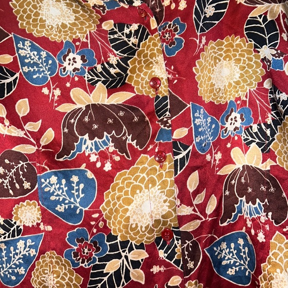 Patterned Silk Button Down Blouse - Picture 5 of 6